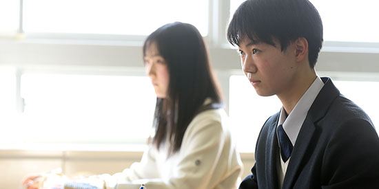 大阪信愛学院中学校 ２０２２年度受験用/英俊社（単行本） 公立高校入試対策シリーズ（赤本） ｜ 高校受験の書籍 ｜ 本のご